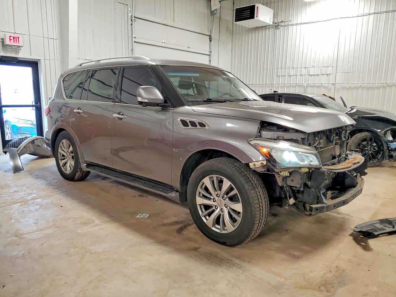 2017 INFINITI QX80 BASE photo 7
