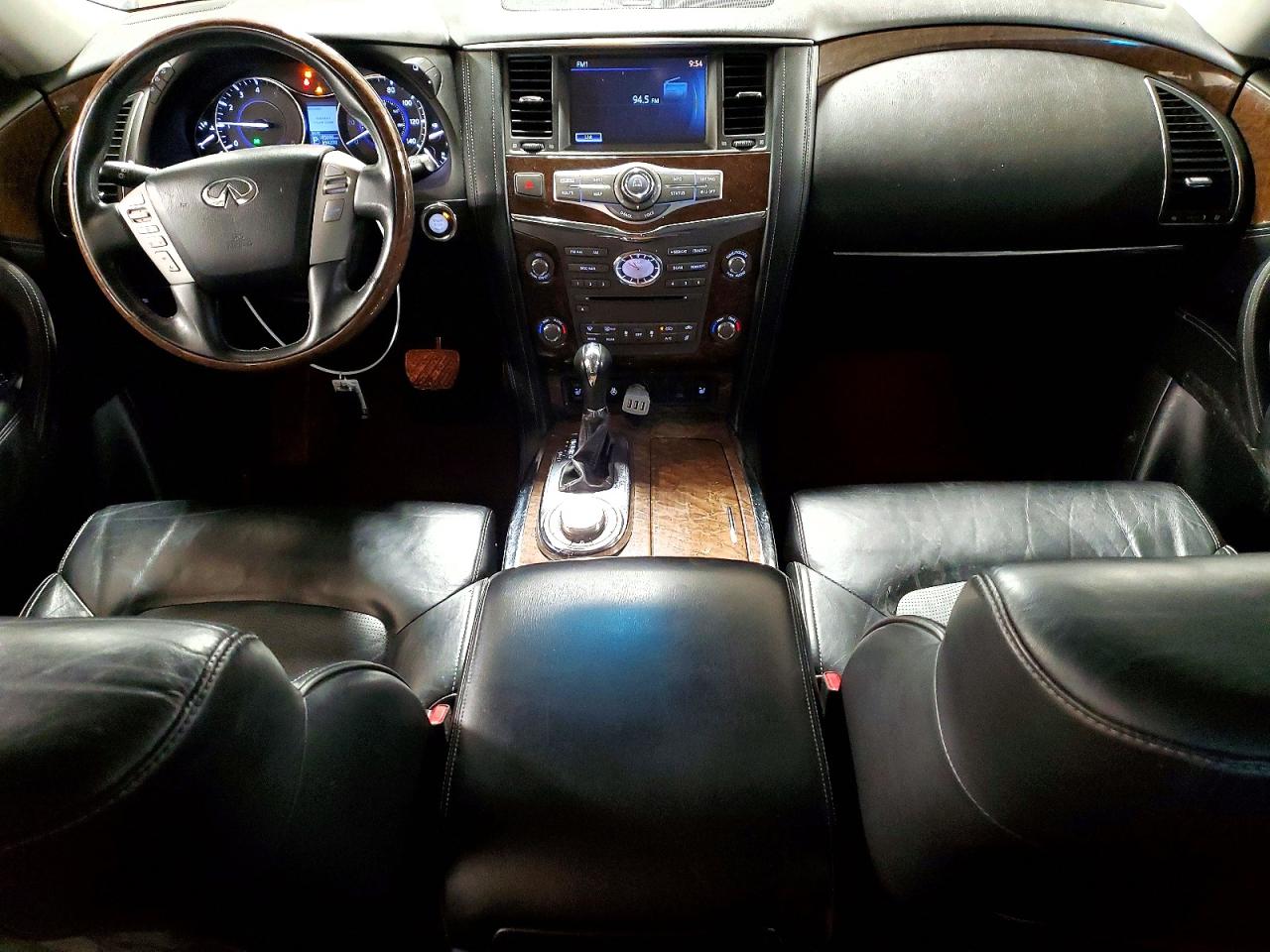2017 INFINITI QX80 BASE photo 15