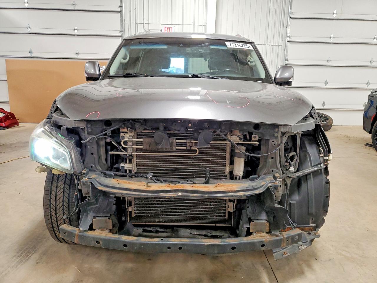 2017 INFINITI QX80 BASE photo 9