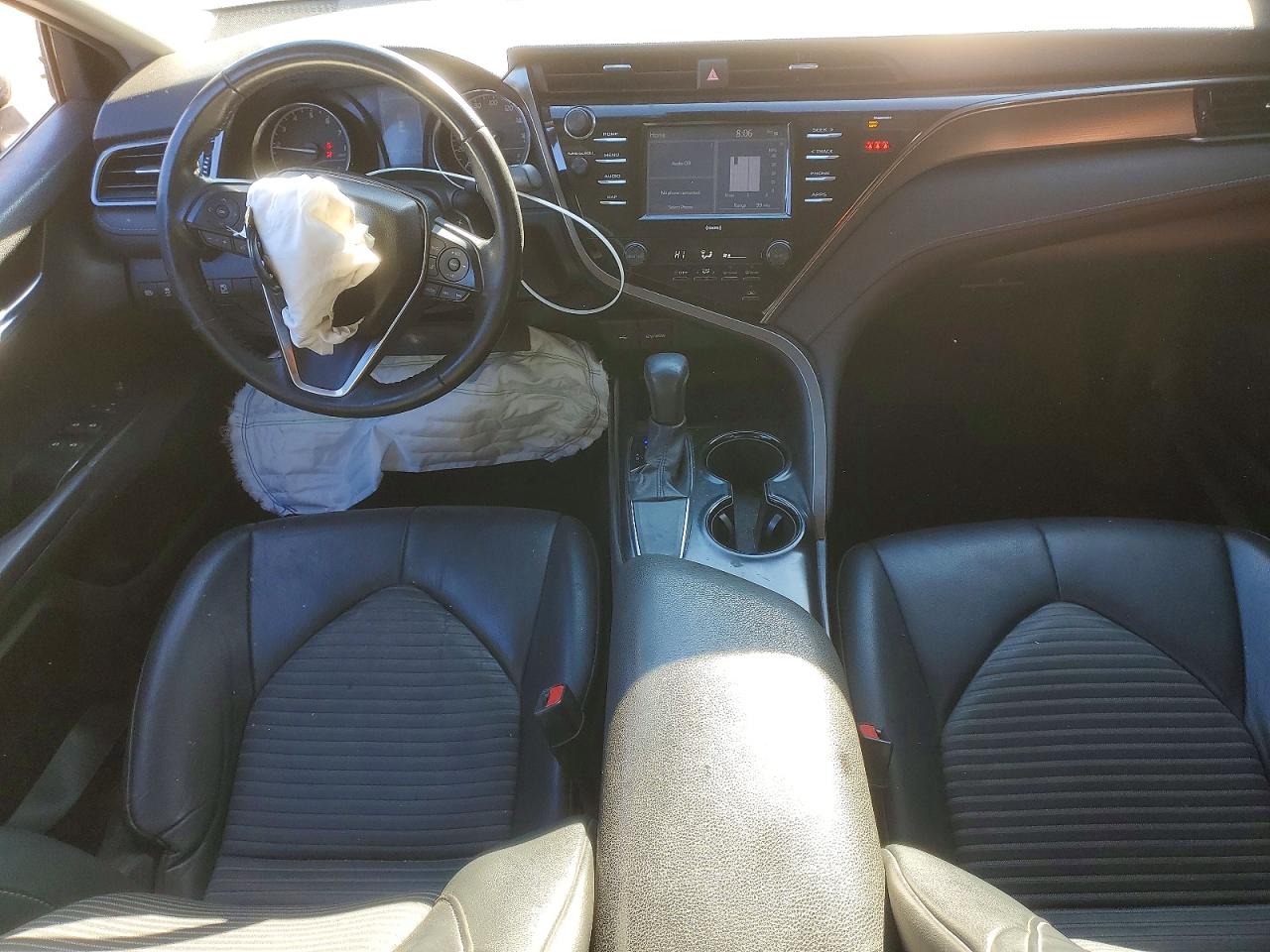 2020 TOYOTA CAMRY SE photo 15