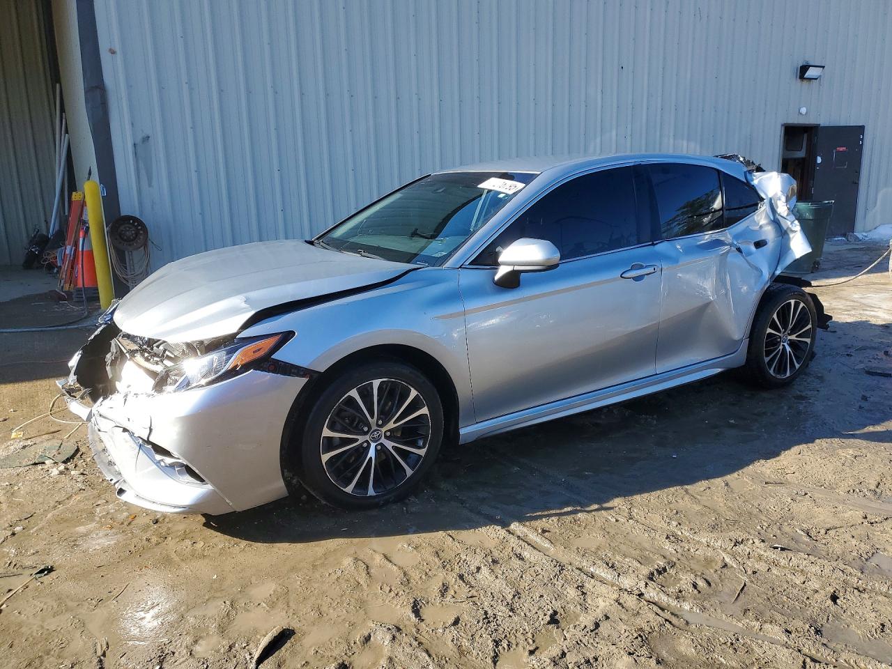 2020 TOYOTA CAMRY