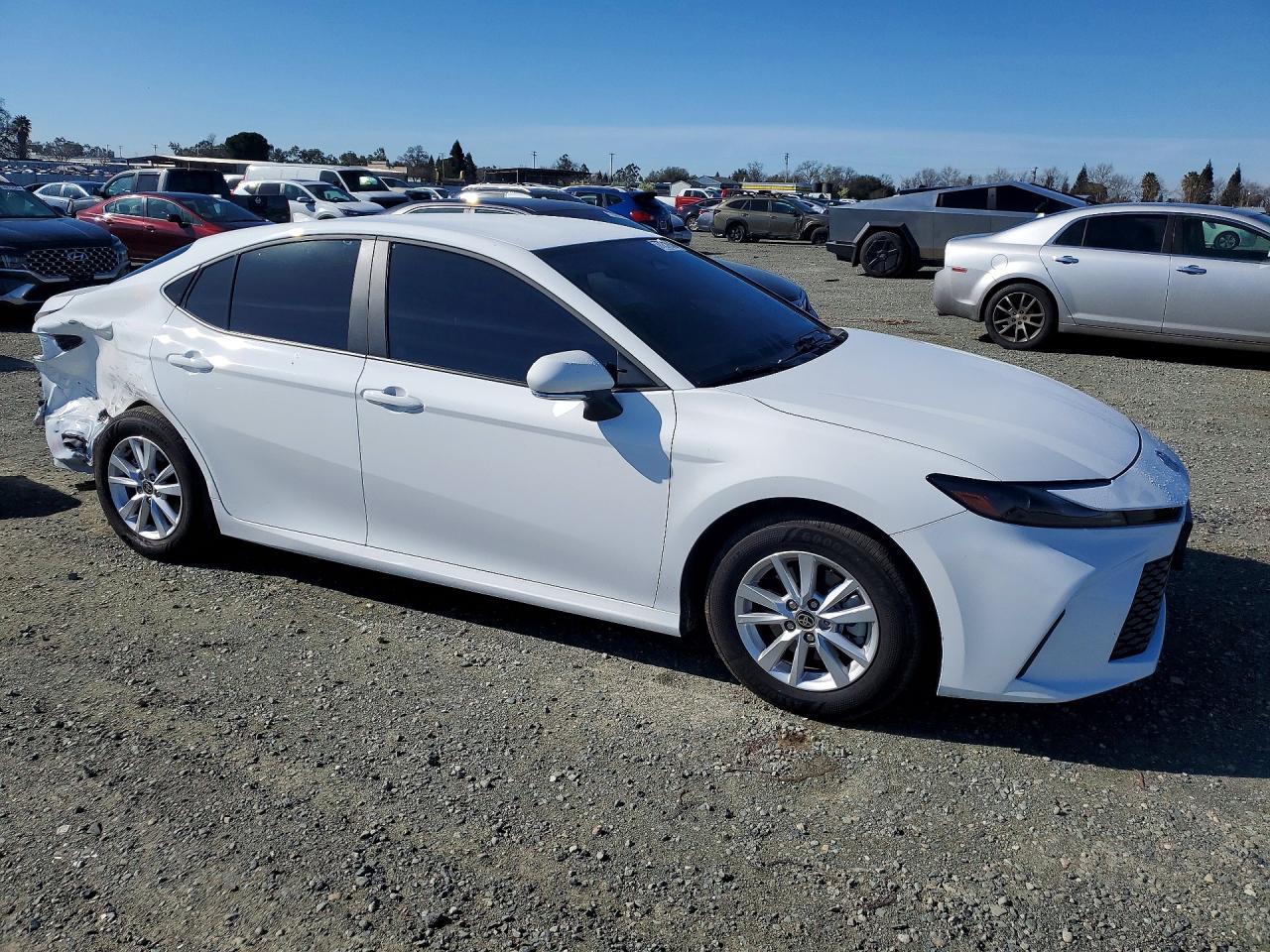 2025 TOYOTA CAMRY LE photo 7