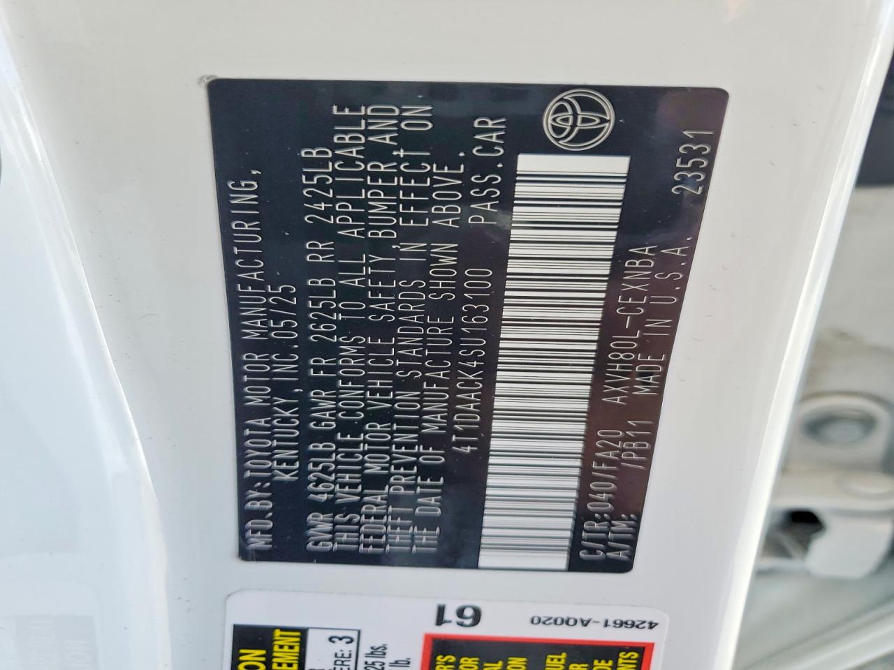2025 TOYOTA CAMRY LE photo 25