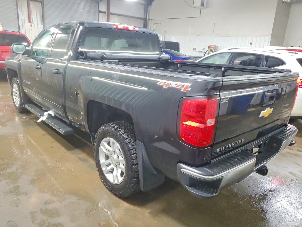 2016 CHEVROLET SILVERADO K1500 LT photo 2