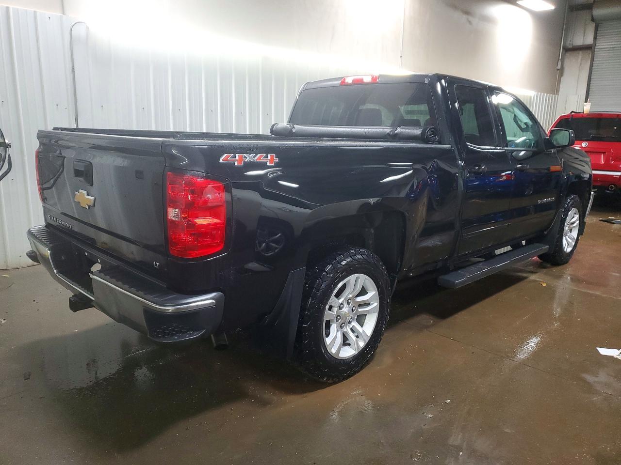 2016 CHEVROLET SILVERADO K1500 LT photo 3