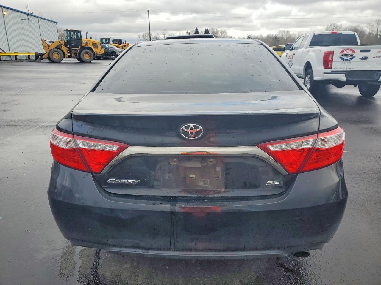 2015 TOYOTA CAMRY photo 16
