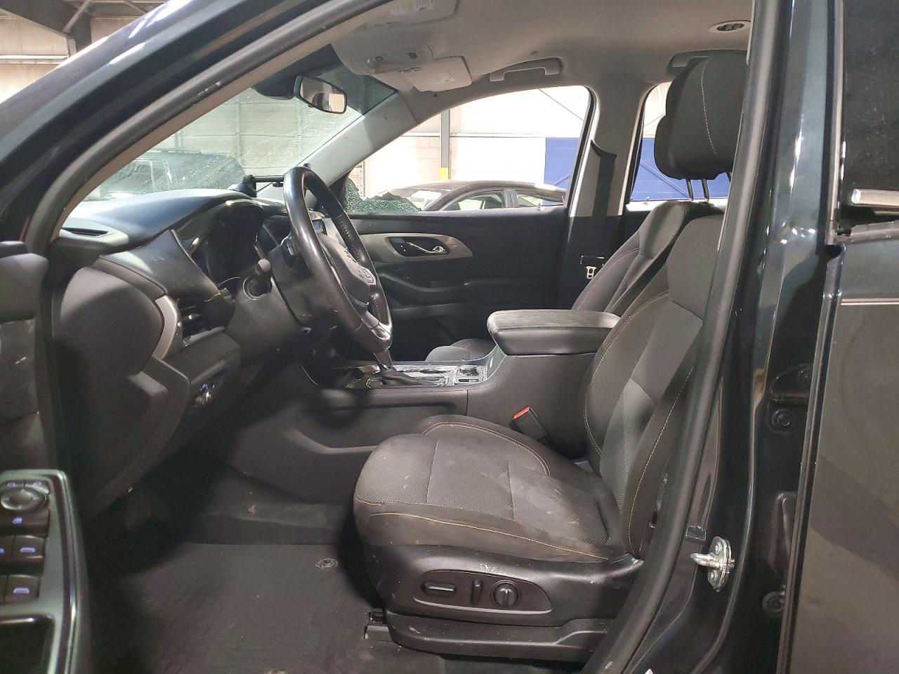 2020 CHEVROLET TRAVERSE LT photo 19