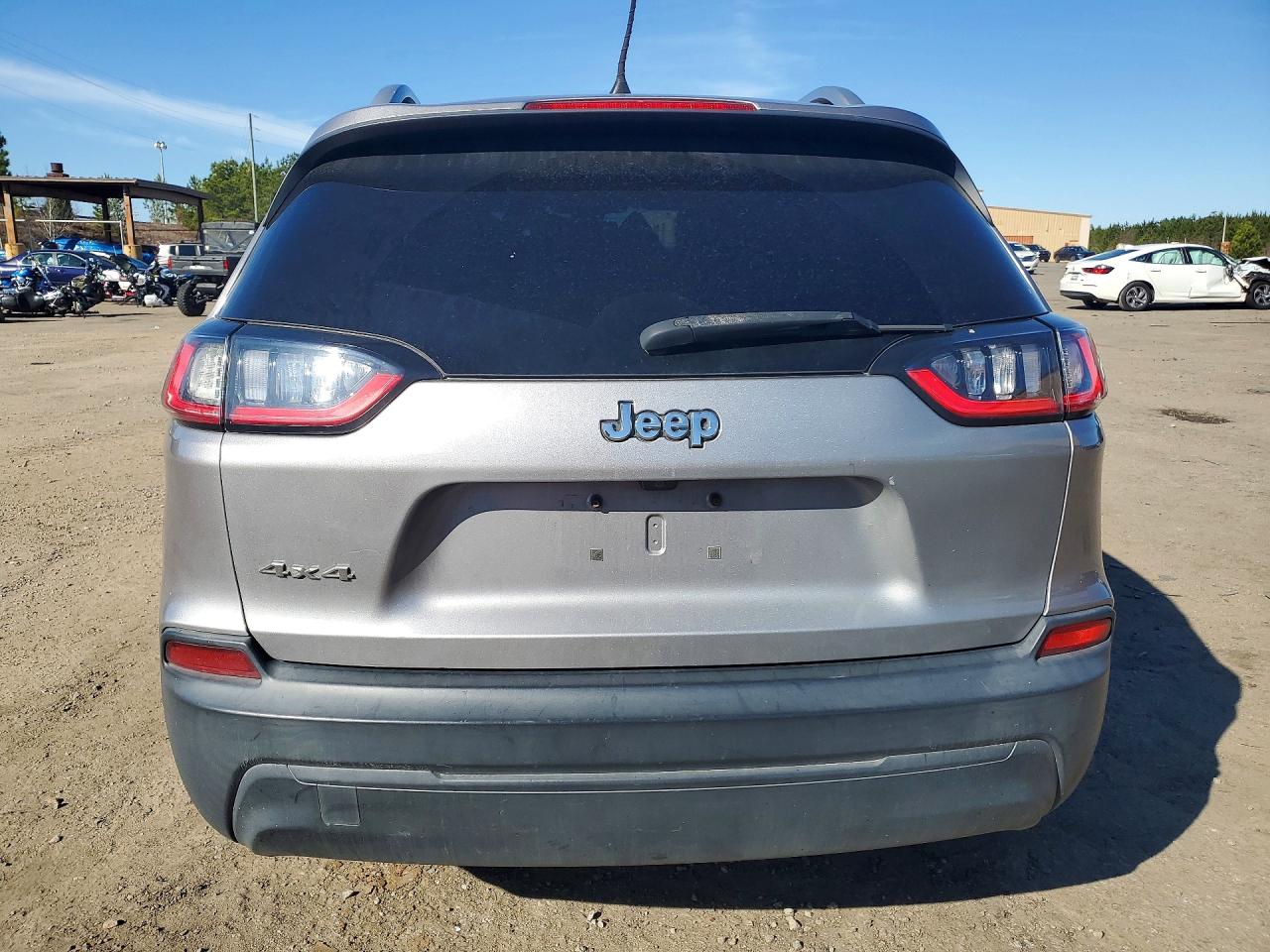 2019 JEEP CHEROKEE LATITUDE PLUS photo 16