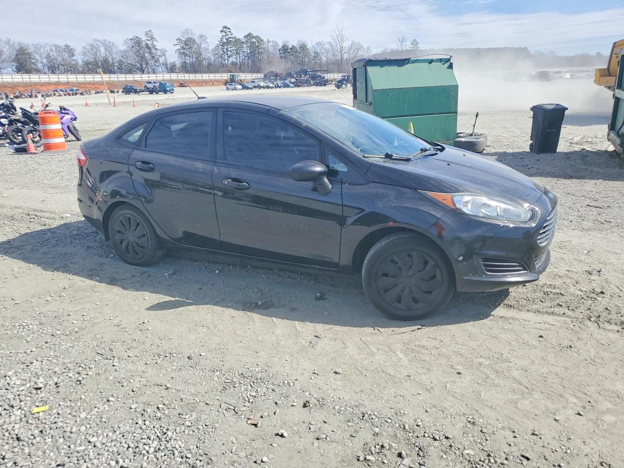 2015 FORD FIESTA S photo 7