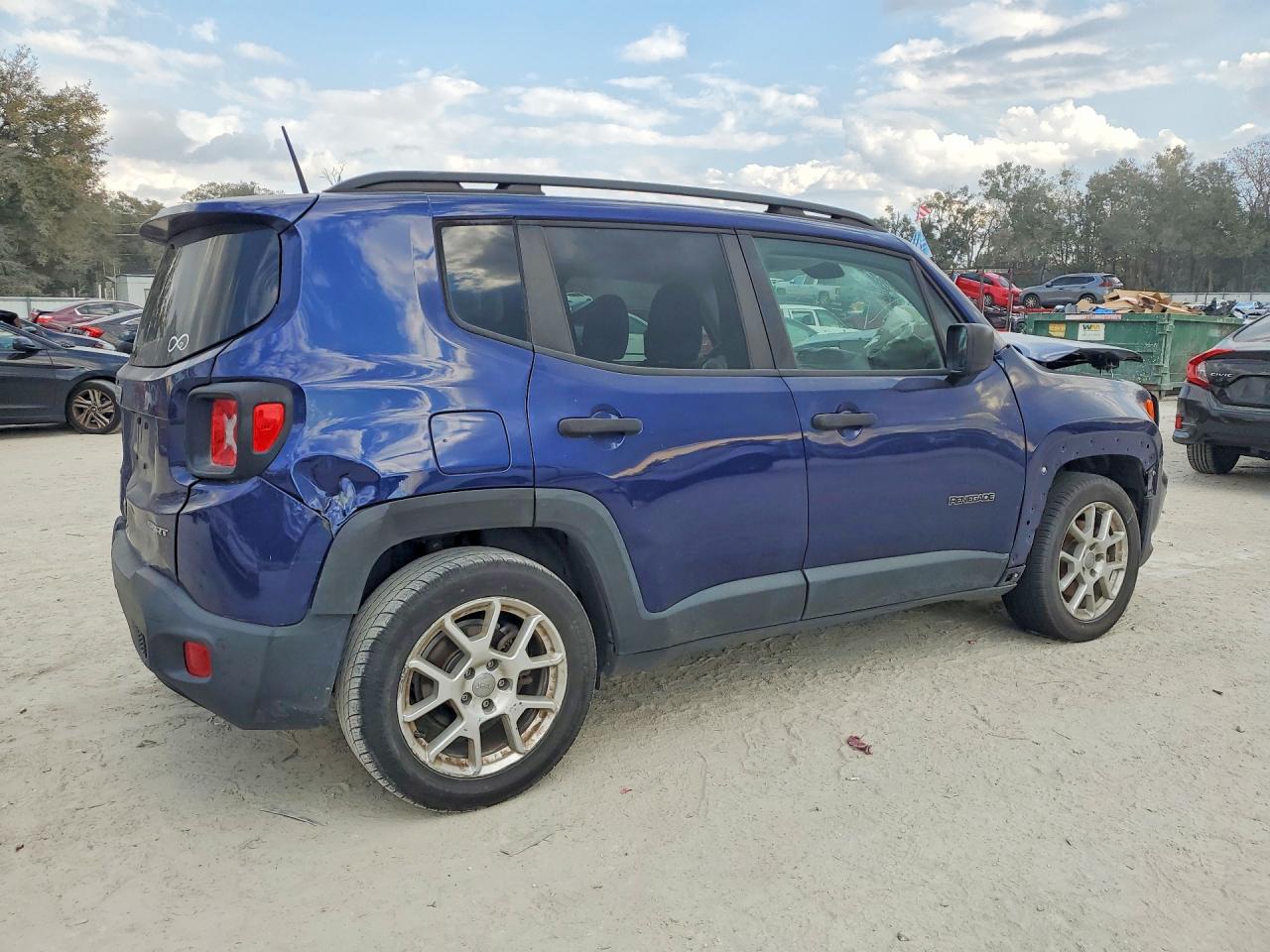 2019 JEEP RENEGADE SPORT photo 5