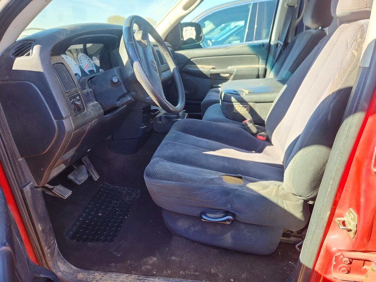 2002 DODGE RAM 1500 photo 13