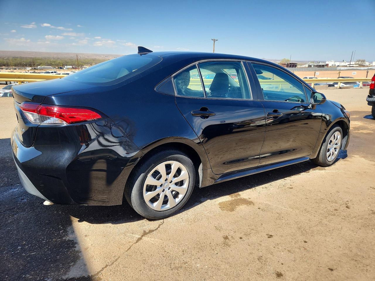 2024 TOYOTA COROLLA LE photo 5