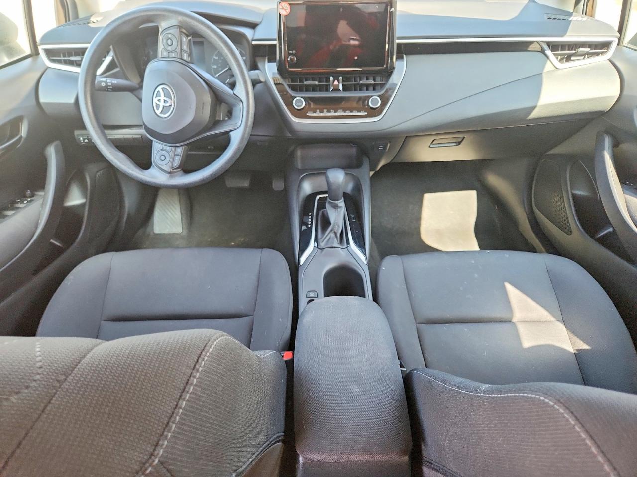 2024 TOYOTA COROLLA LE photo 15