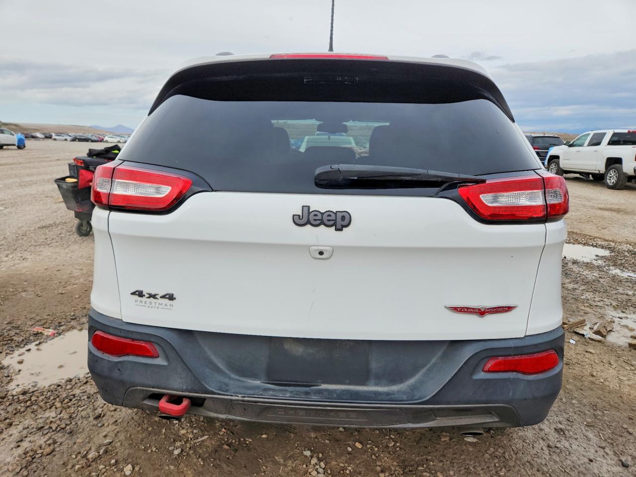 2016 JEEP CHEROKEE TRAILHAWK photo 11