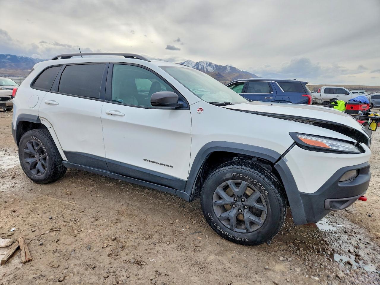 2016 JEEP CHEROKEE TRAILHAWK photo 7