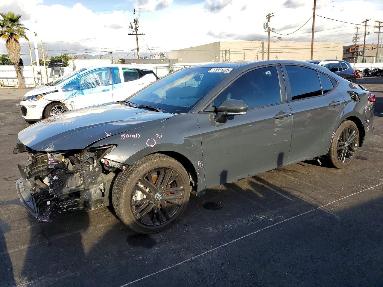 2025 TOYOTA CAMRY