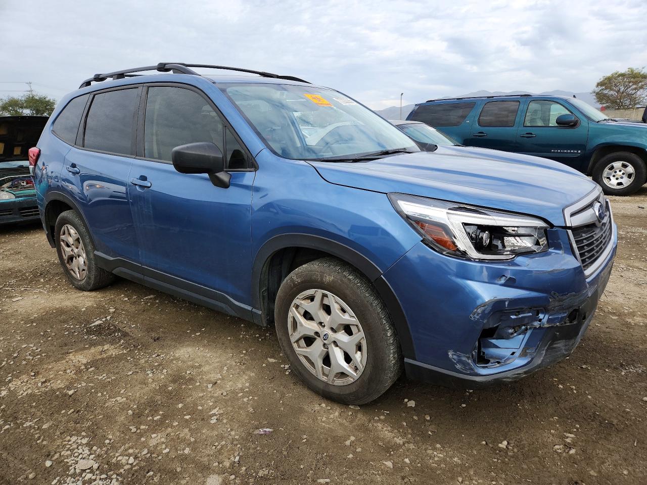 2021 SUBARU FORESTER photo 7