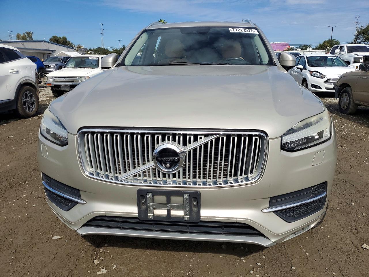 2016 VOLVO XC90 T6 photo 13