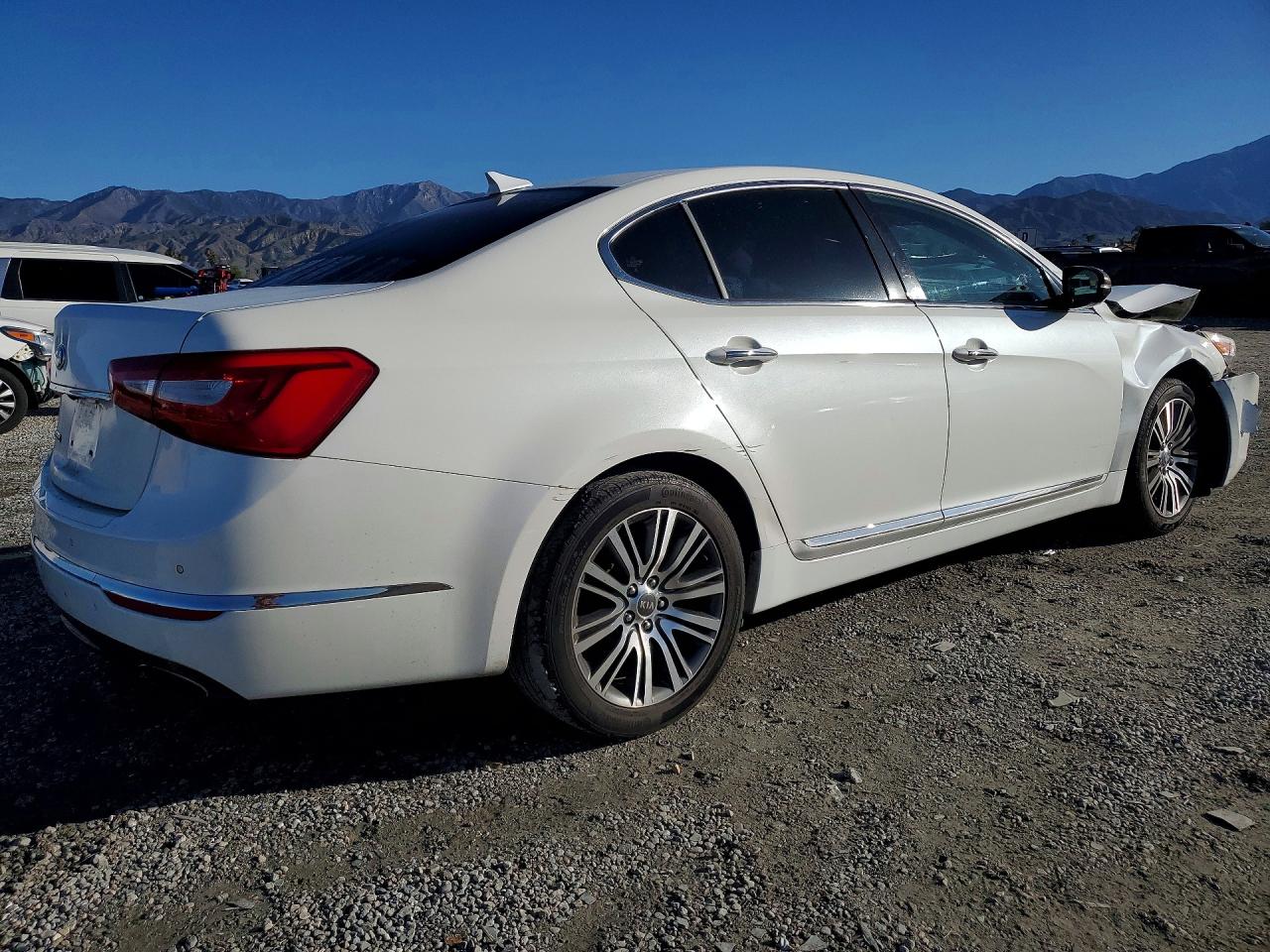 2015 KIA CADENZA PREMIUM photo 5