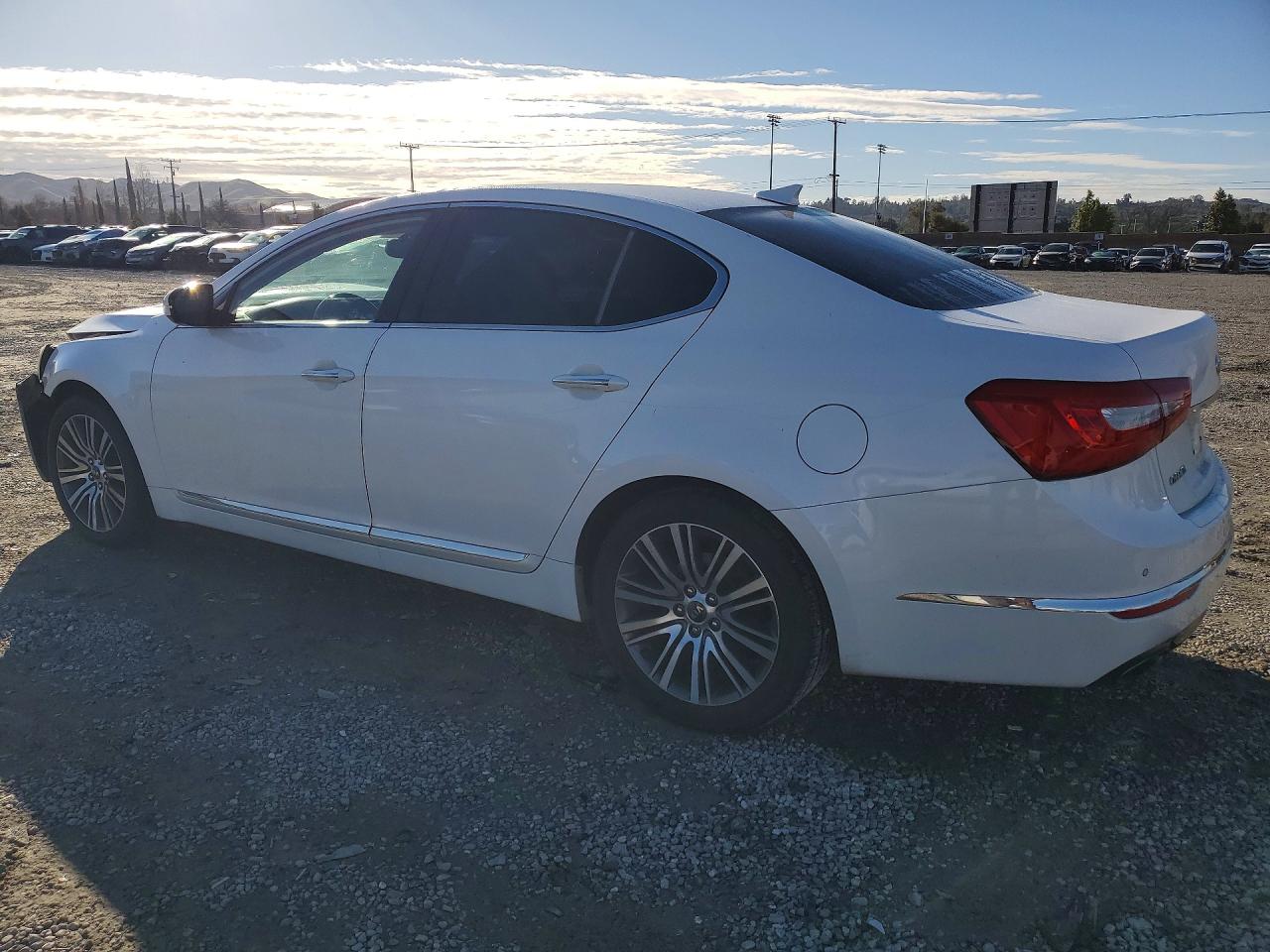 2015 KIA CADENZA PREMIUM photo 3