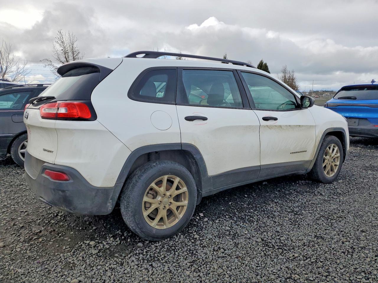 2016 JEEP CHEROKEE SPORT photo 3