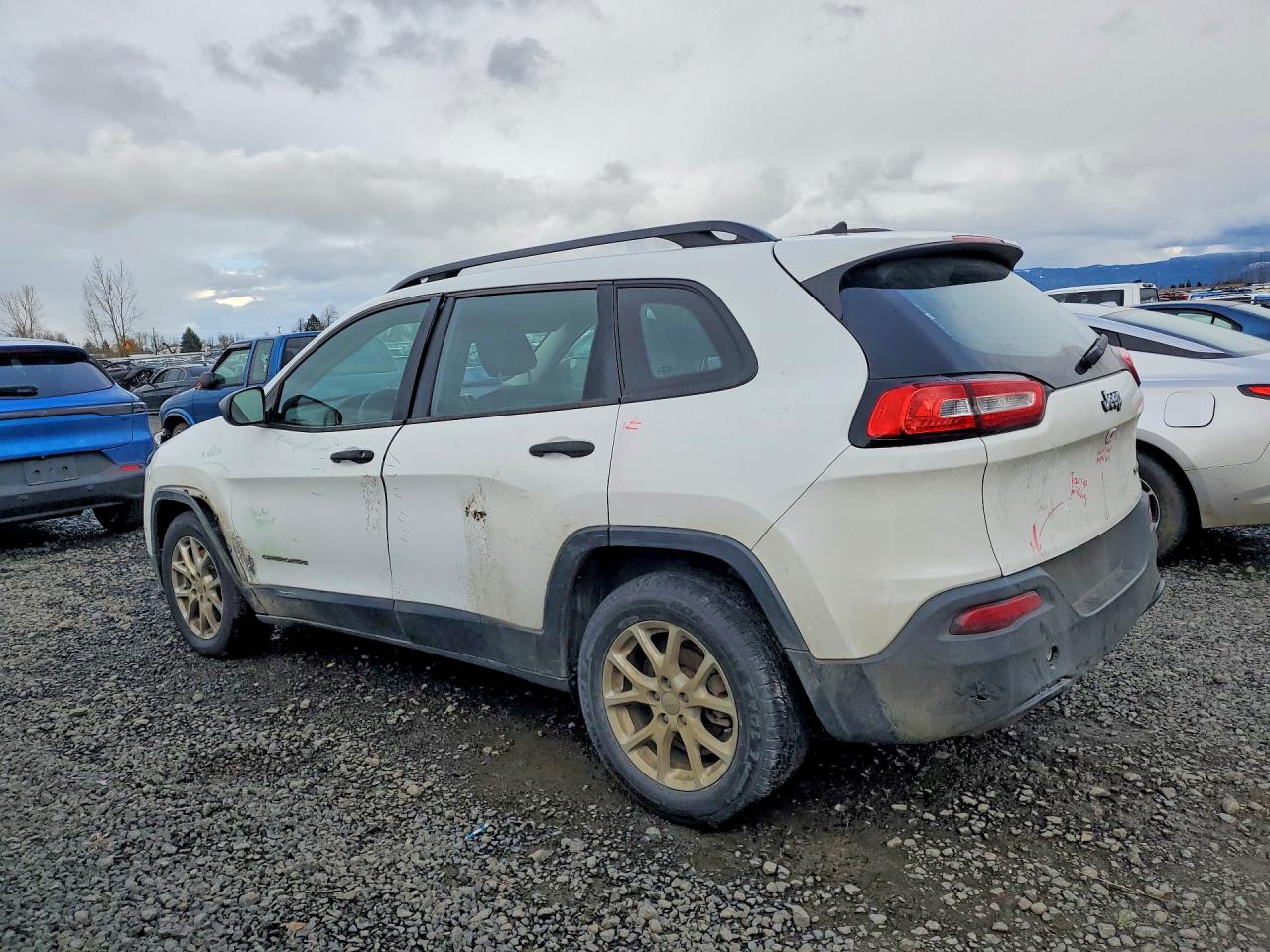 2016 JEEP CHEROKEE SPORT photo 2