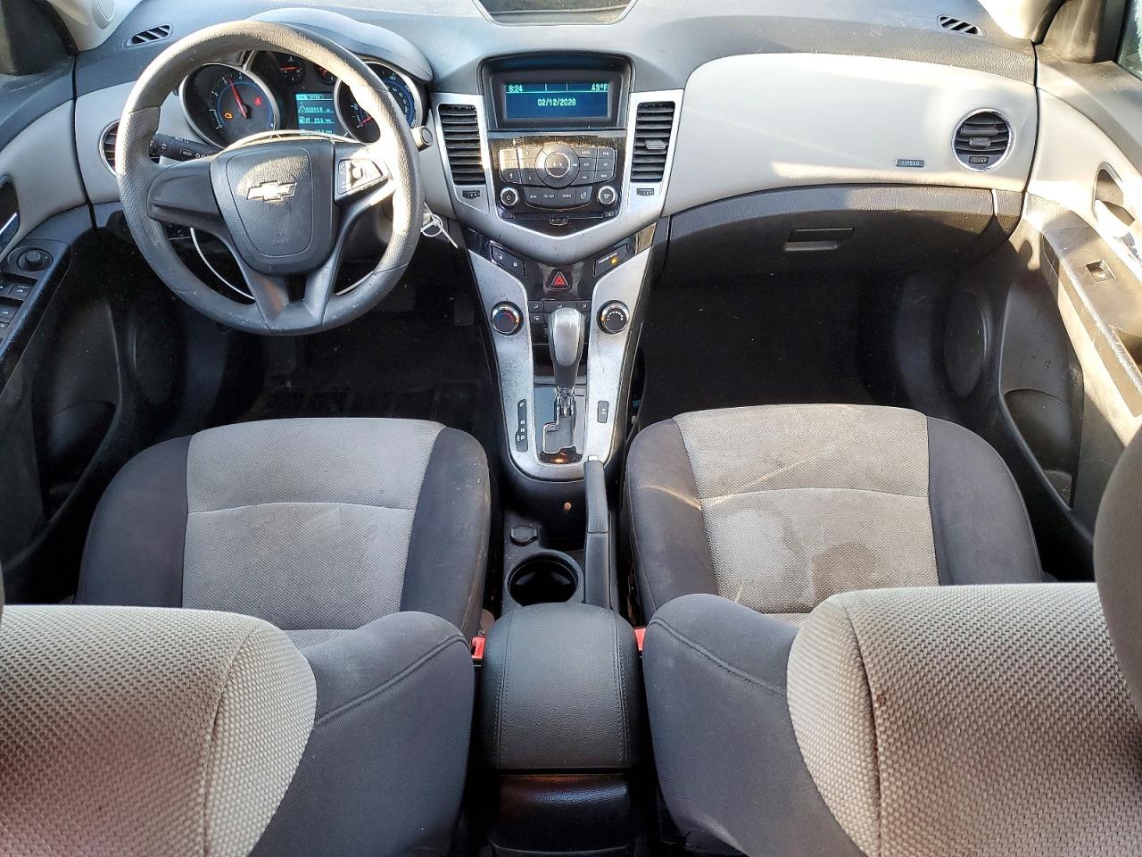 2013 CHEVROLET CRUZE LS photo 15