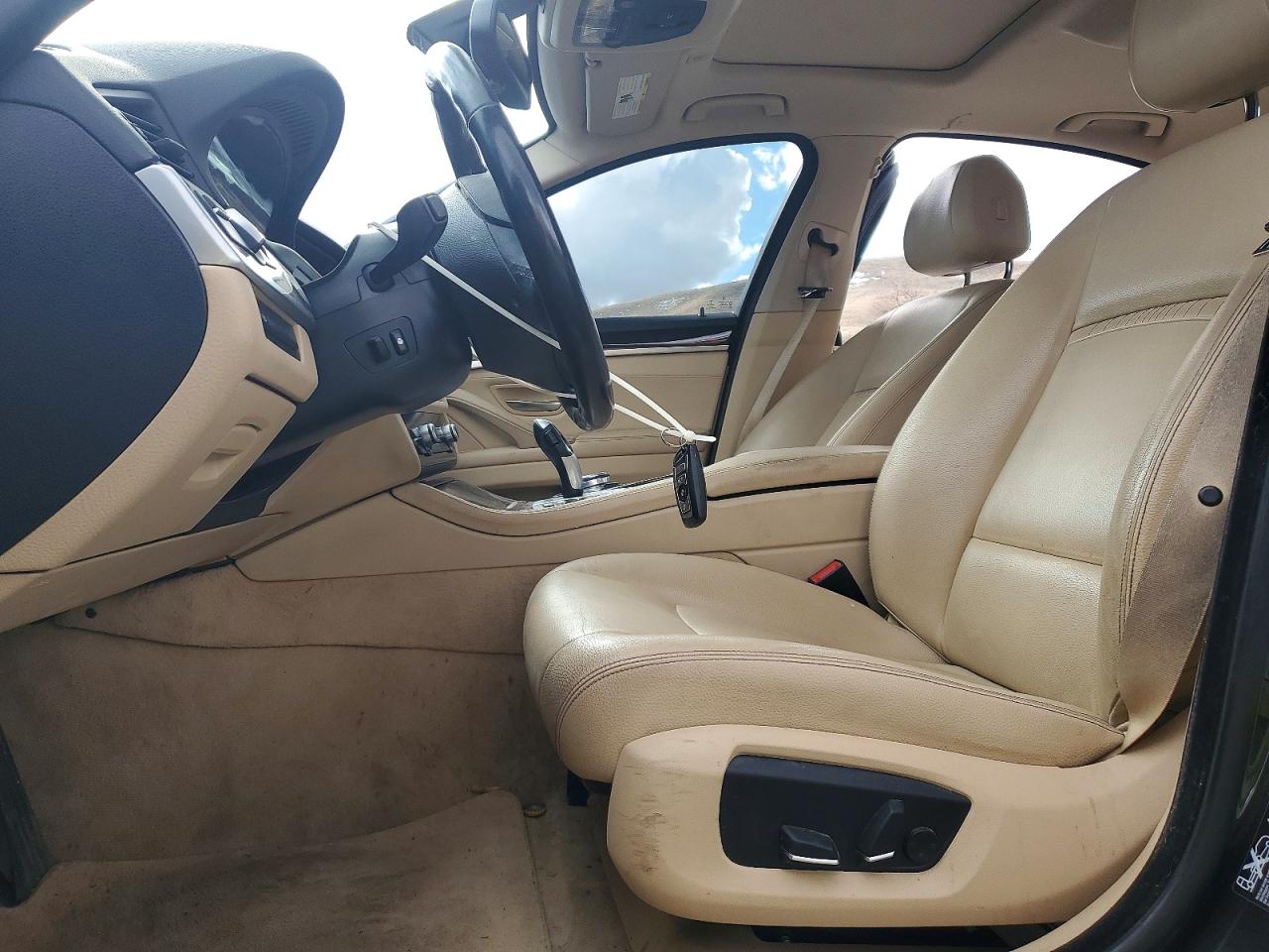 2015 BMW 528 XI photo 13