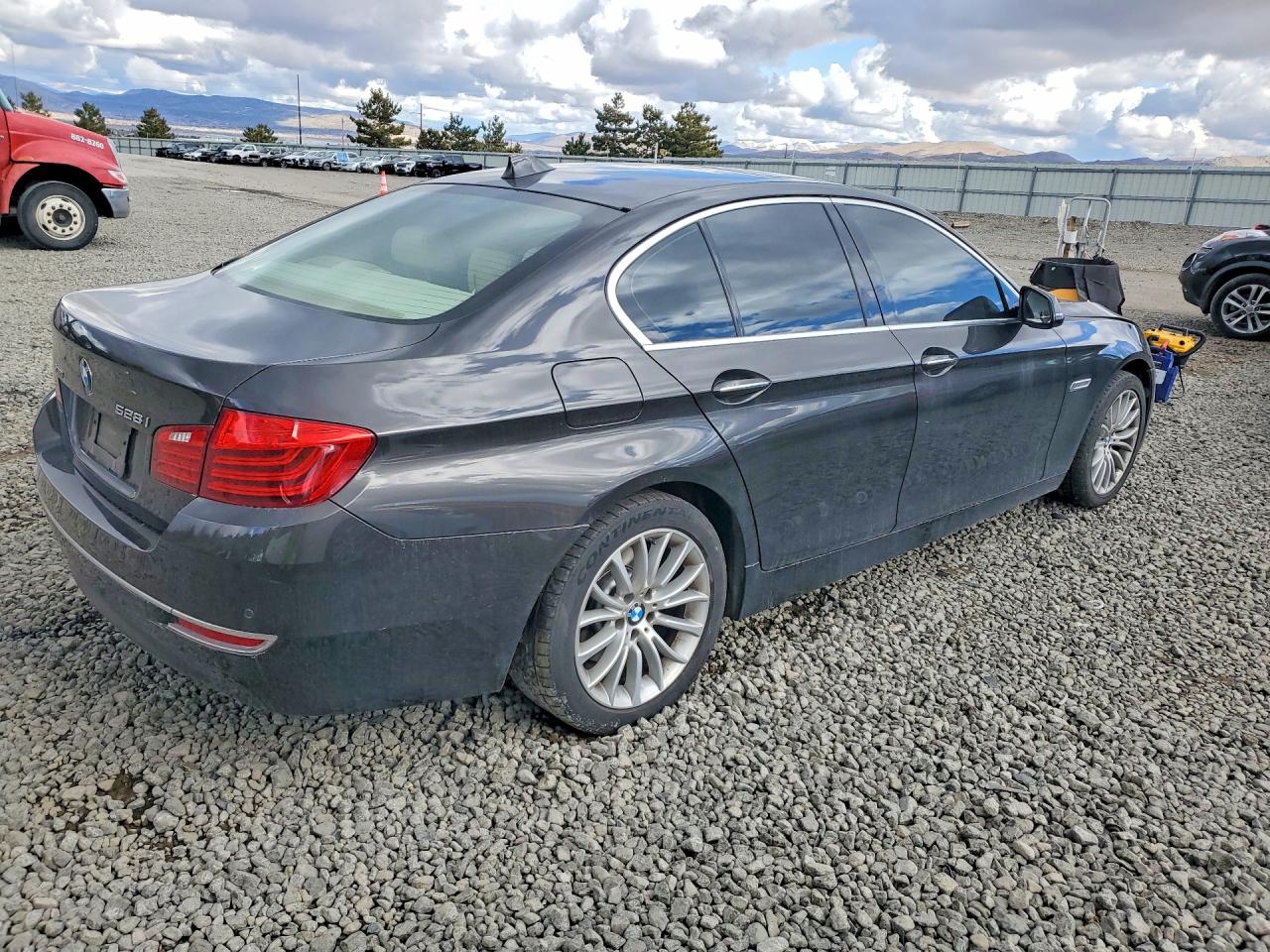 2015 BMW 528 XI photo 5