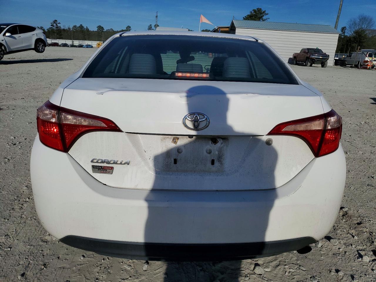 2017 TOYOTA COROLLA L photo 6
