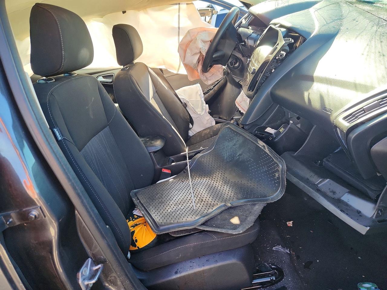 2018 FORD FOCUS SE photo 7