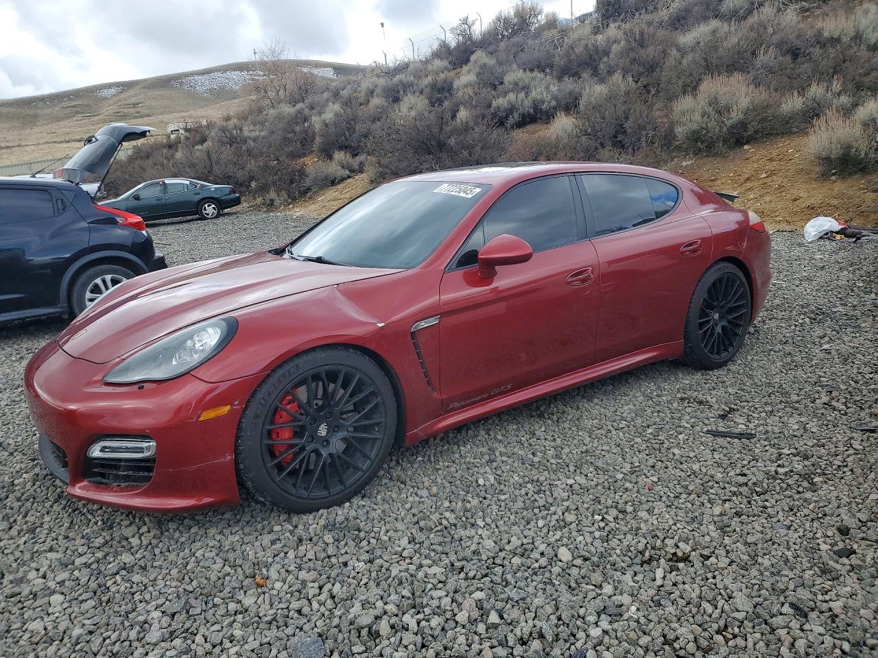2013 PORSCHE PANAMERA