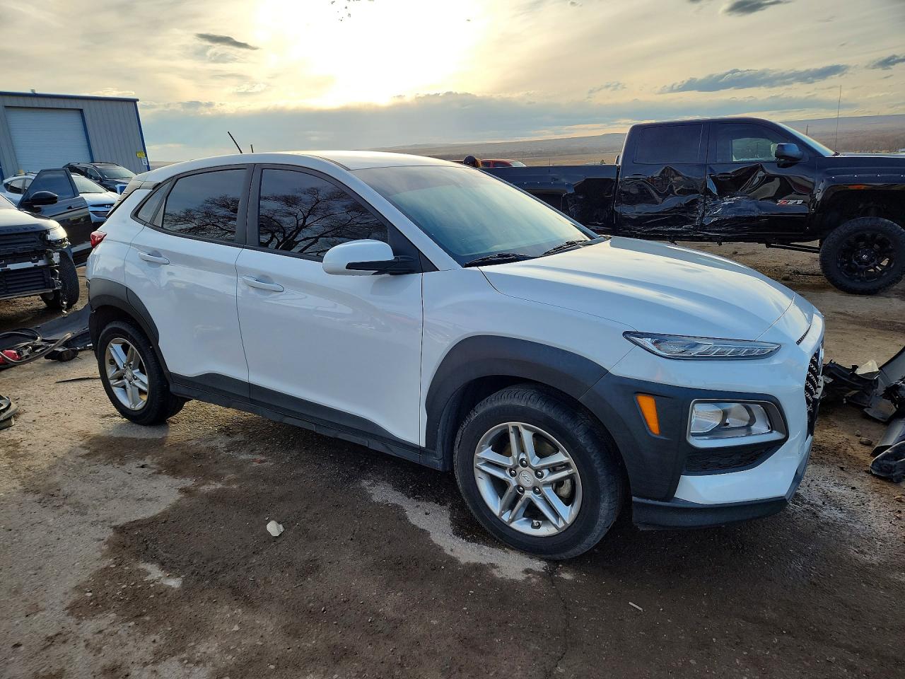2020 HYUNDAI KONA SE photo 4