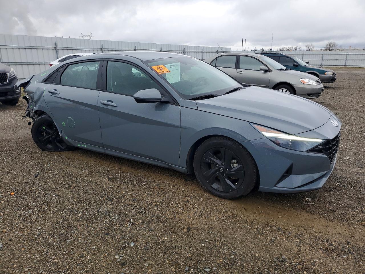2021 HYUNDAI ELANTRA BLUE photo 4