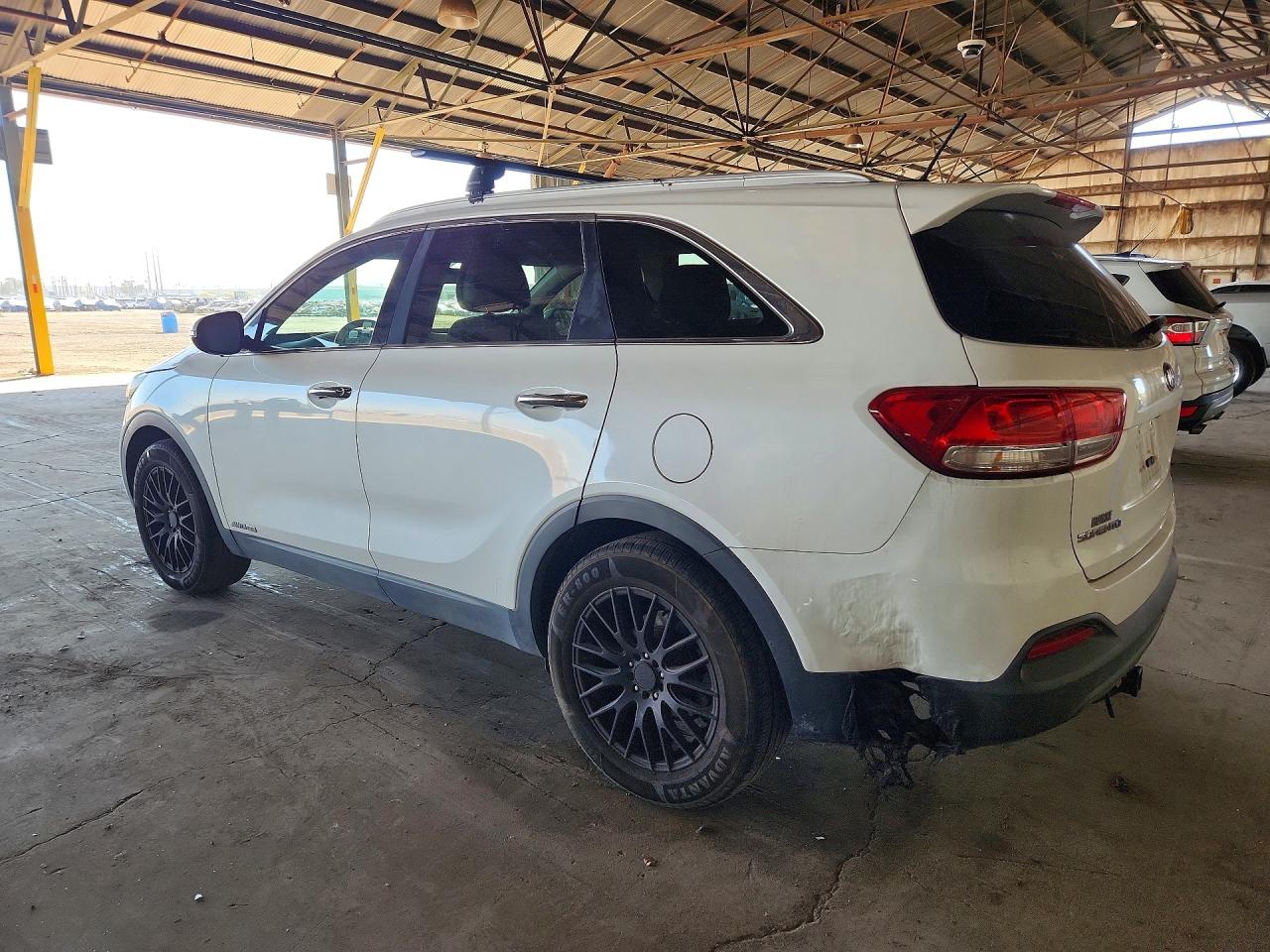 2016 KIA SORENTO LX V6 photo 2