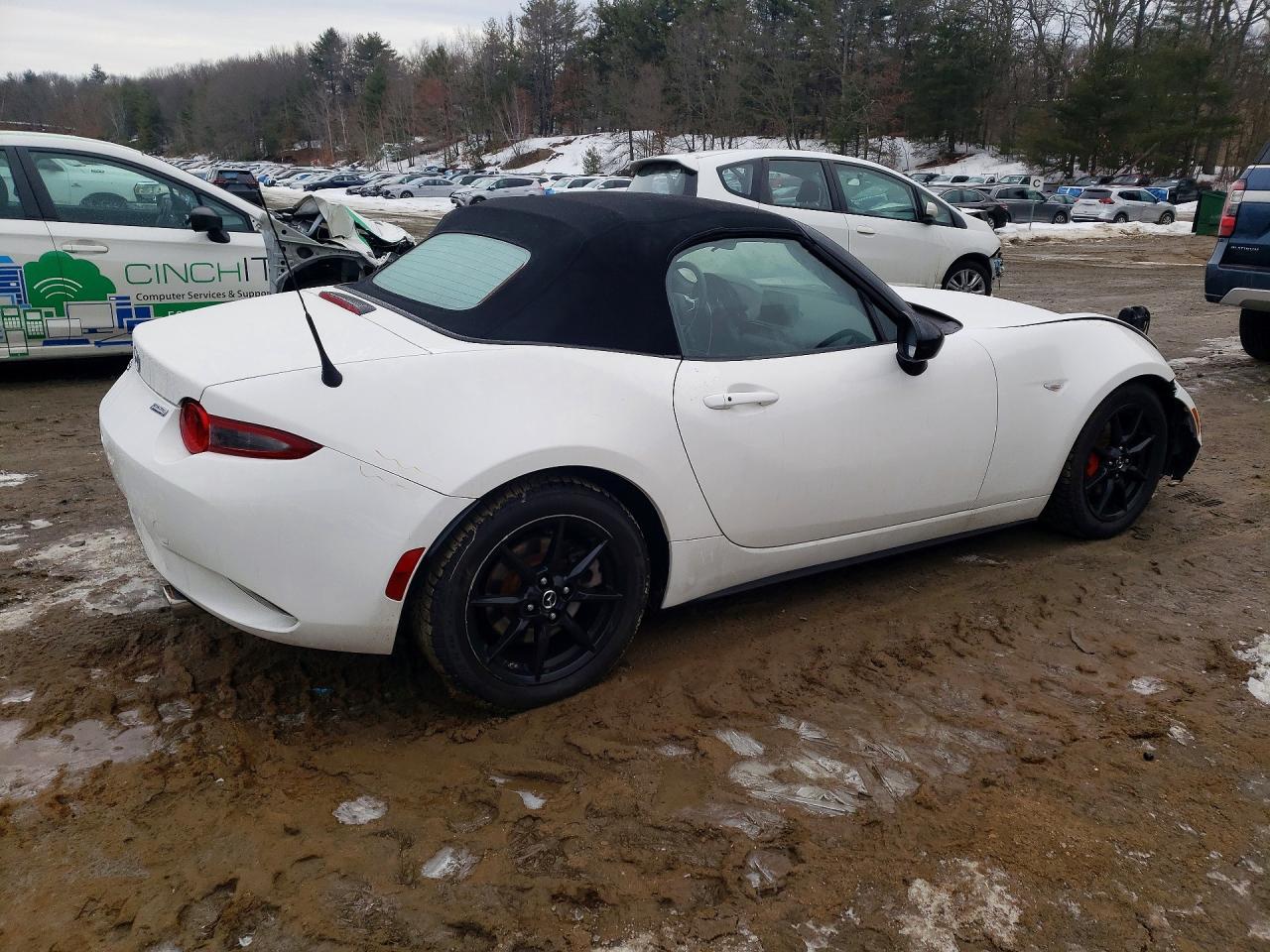 2019 MAZDA MX-5 MIATA SPORT photo 5