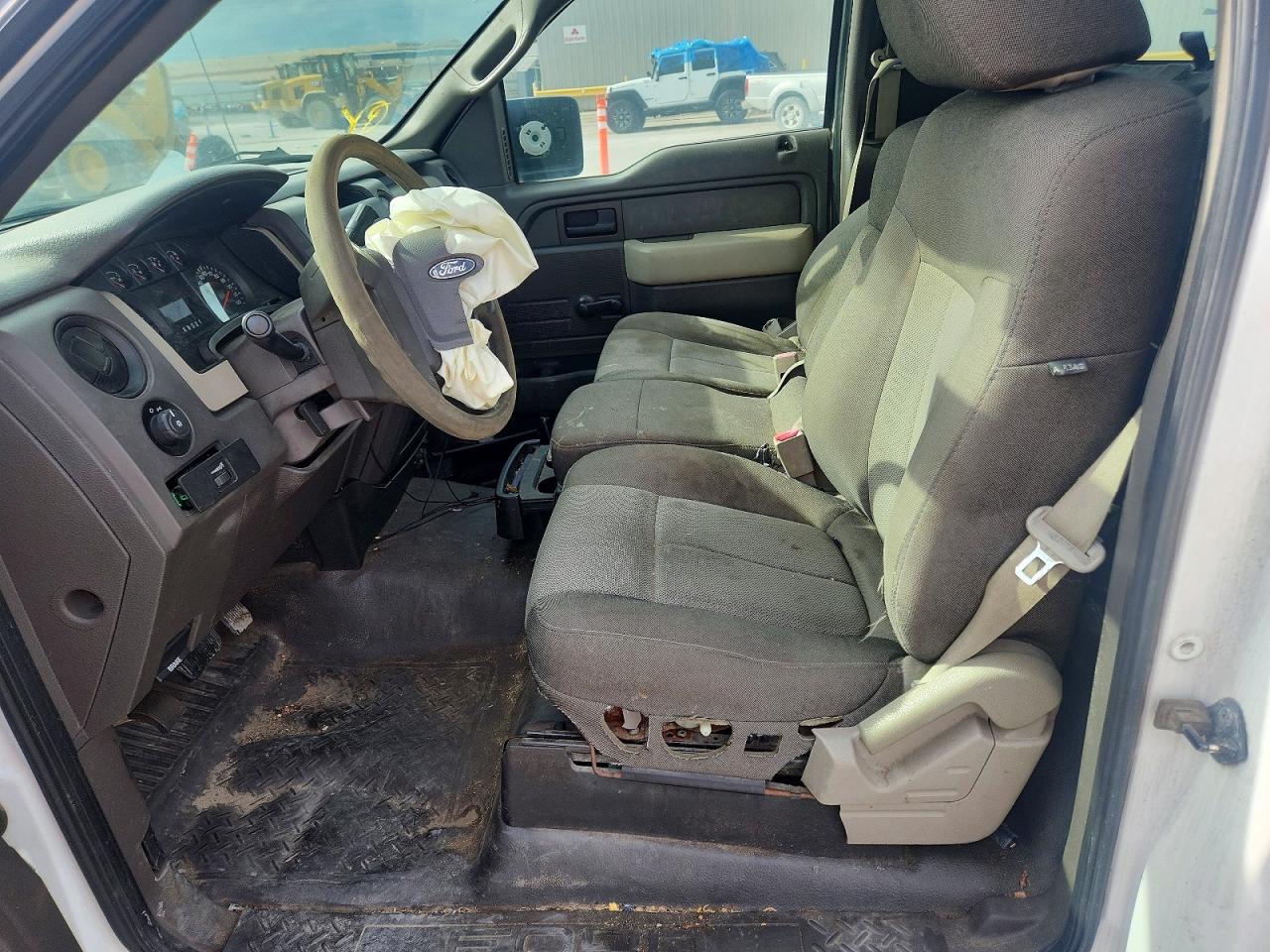 2010 FORD F150 photo 13