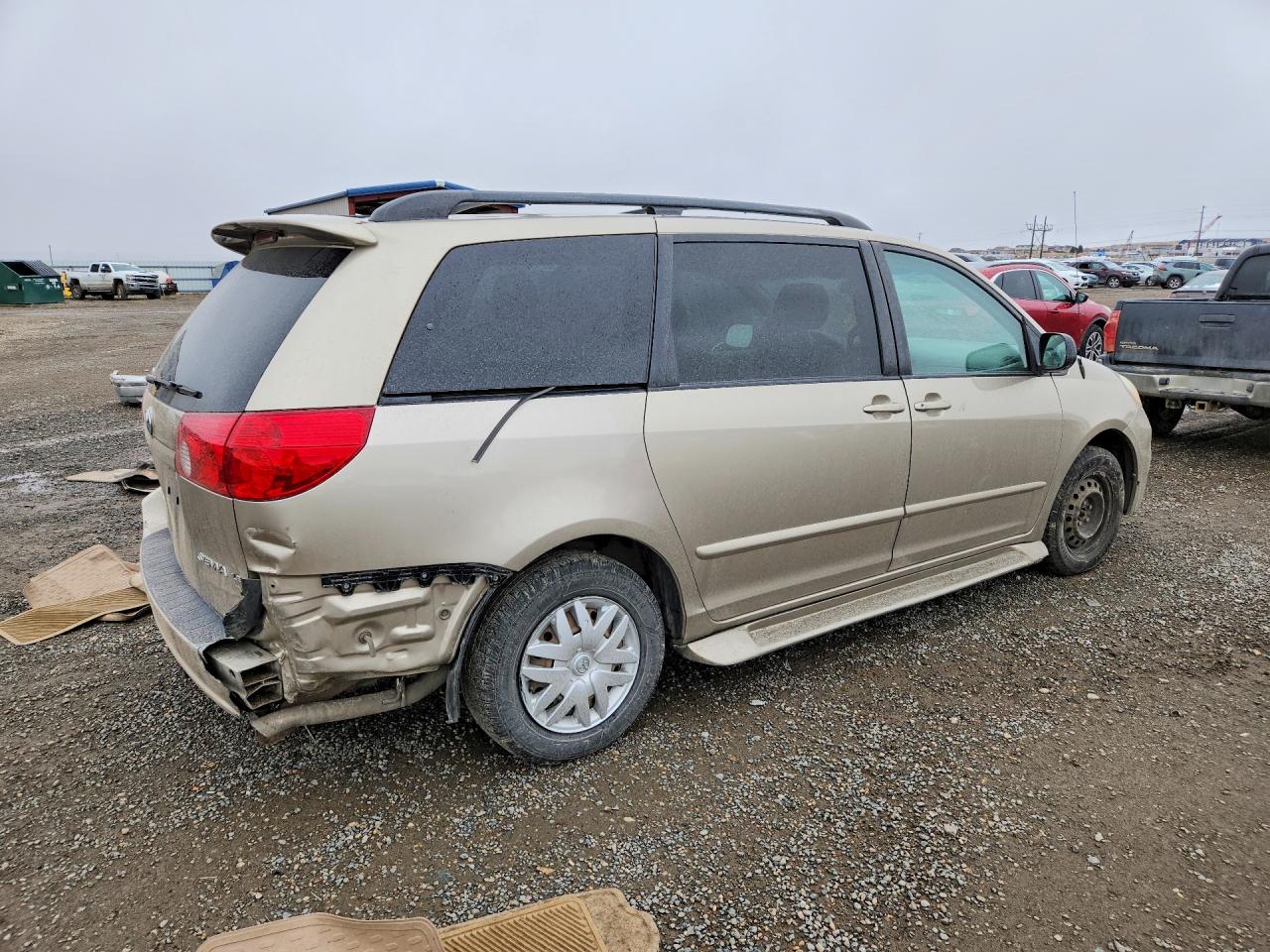 2006 TOYOTA SIENNA LE 7 PASSENGER photo 7