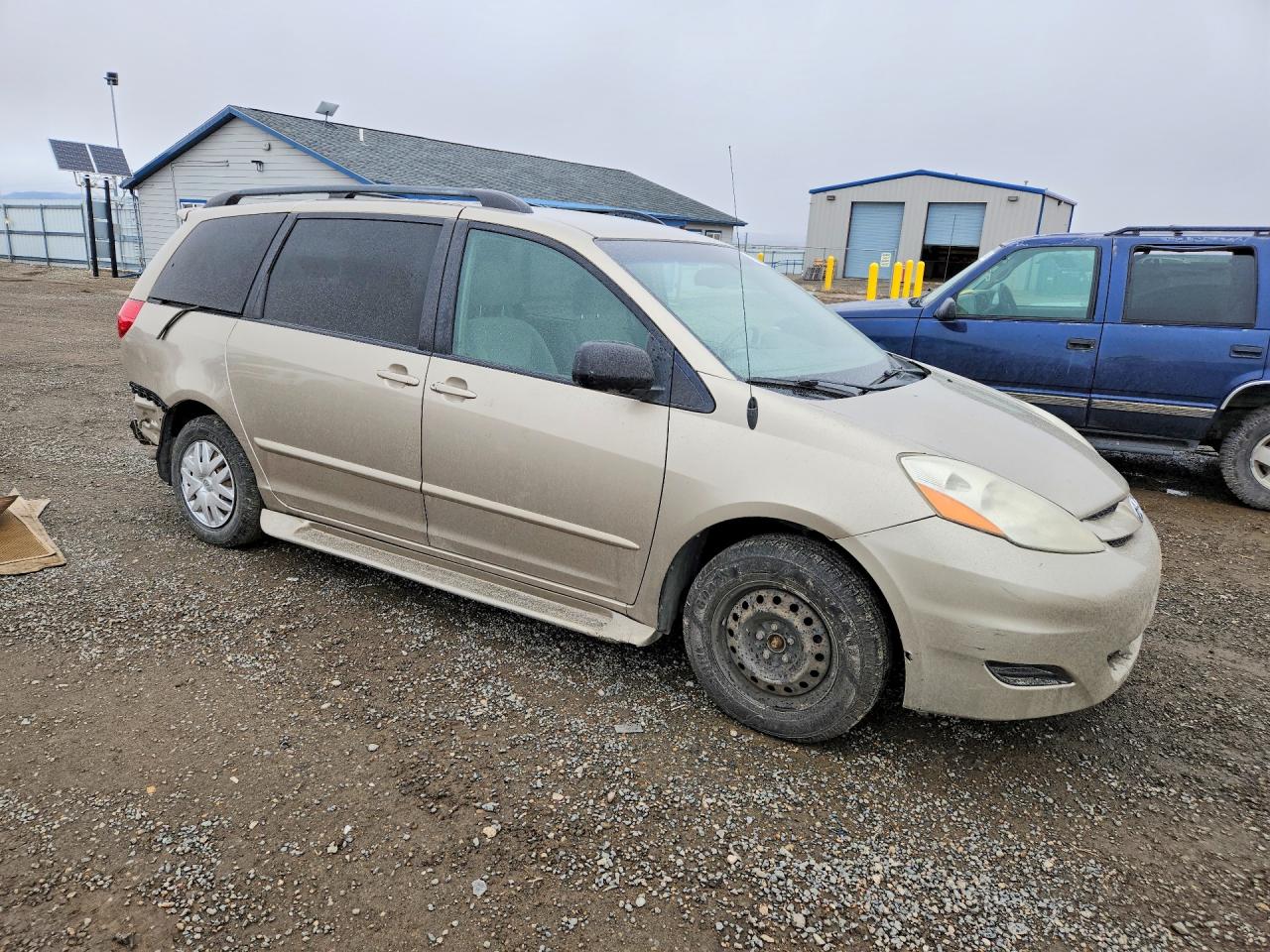 2006 TOYOTA SIENNA LE 7 PASSENGER photo 10