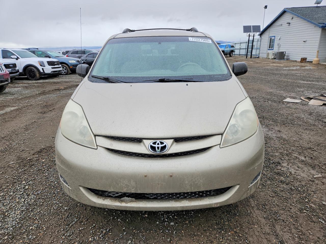 2006 TOYOTA SIENNA LE 7 PASSENGER photo 13