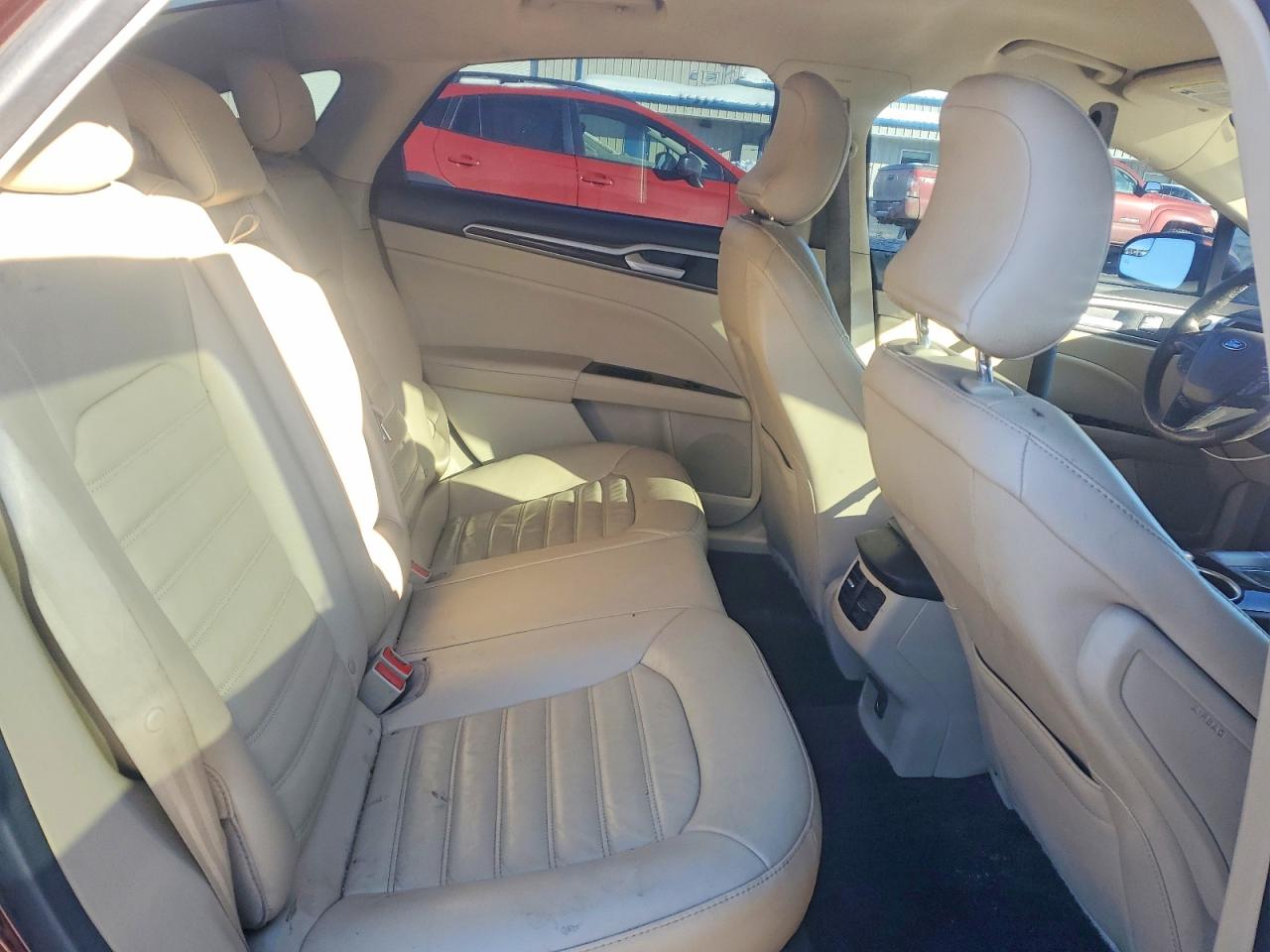 2016 FORD FUSION SE photo 19