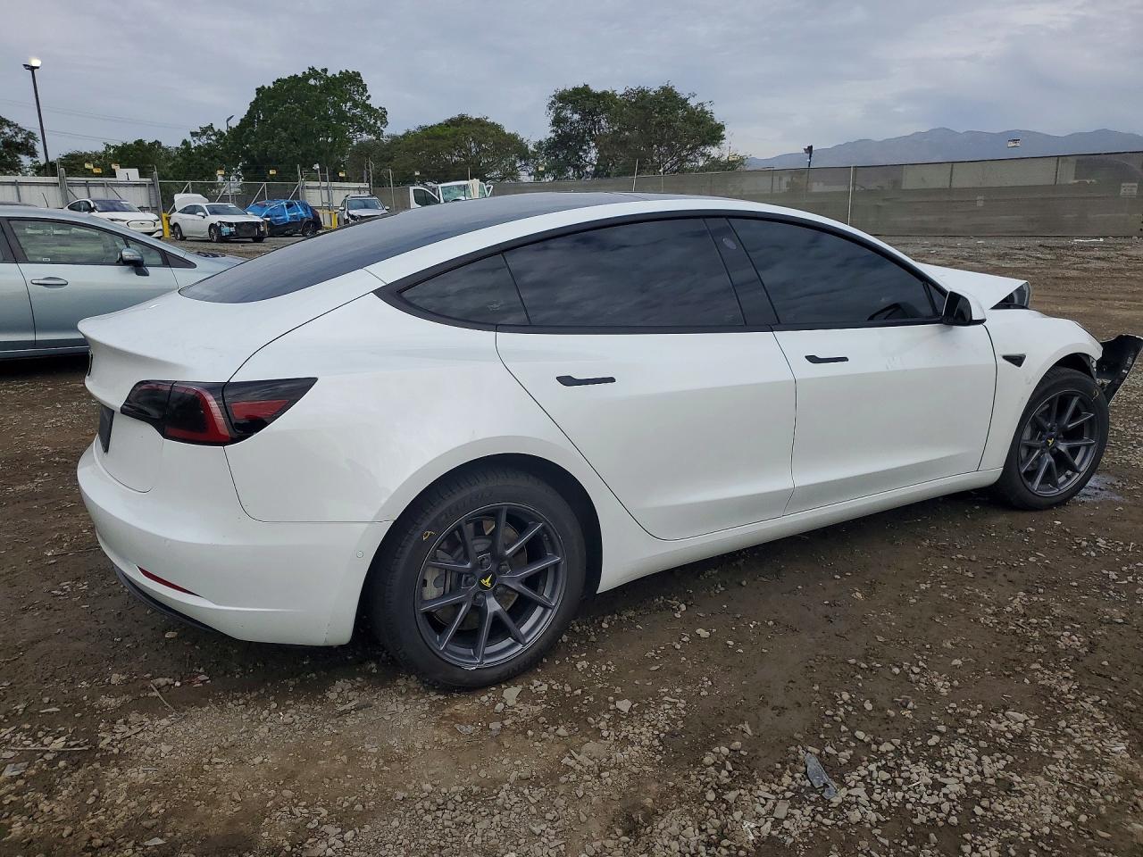 2022 TESLA MODEL 3 photo 7