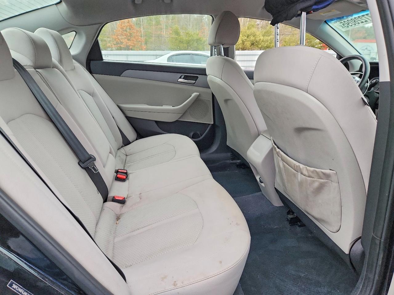 2018 HYUNDAI SONATA SE photo 28