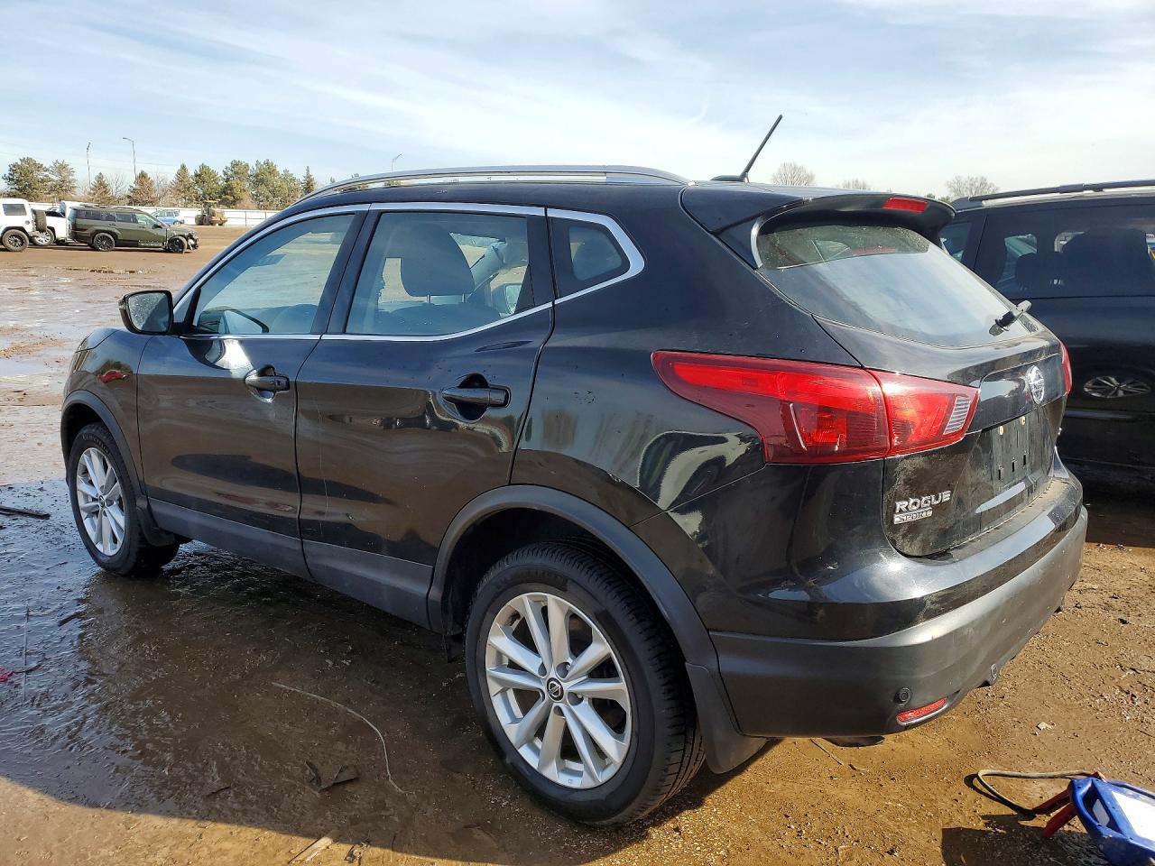 2019 NISSAN ROGUE SPORT SV photo 2