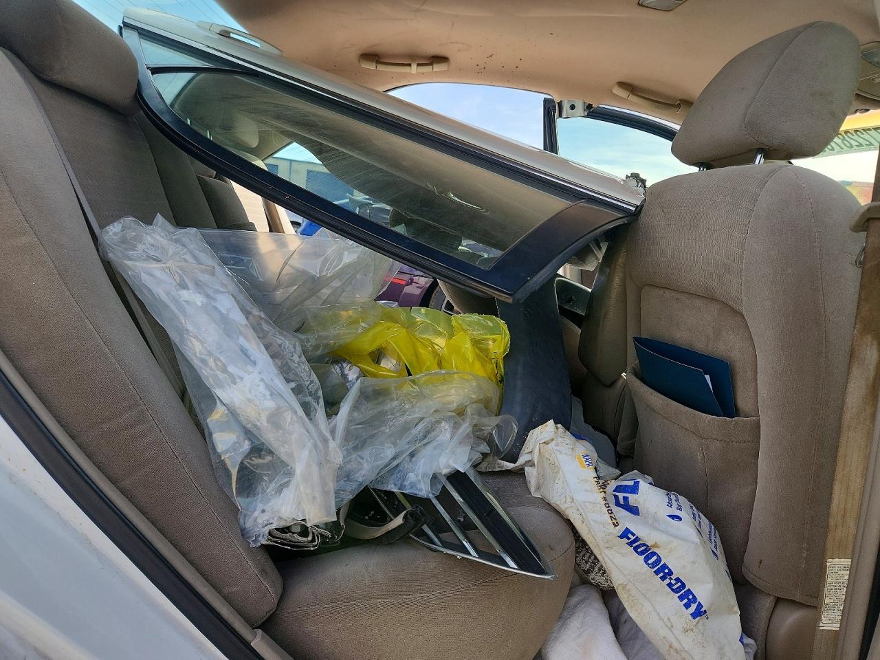 2006 TOYOTA CAMRY LE photo 28