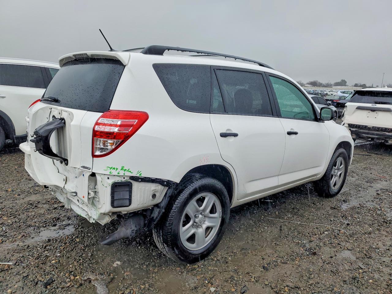 2012 TOYOTA RAV4 photo 3