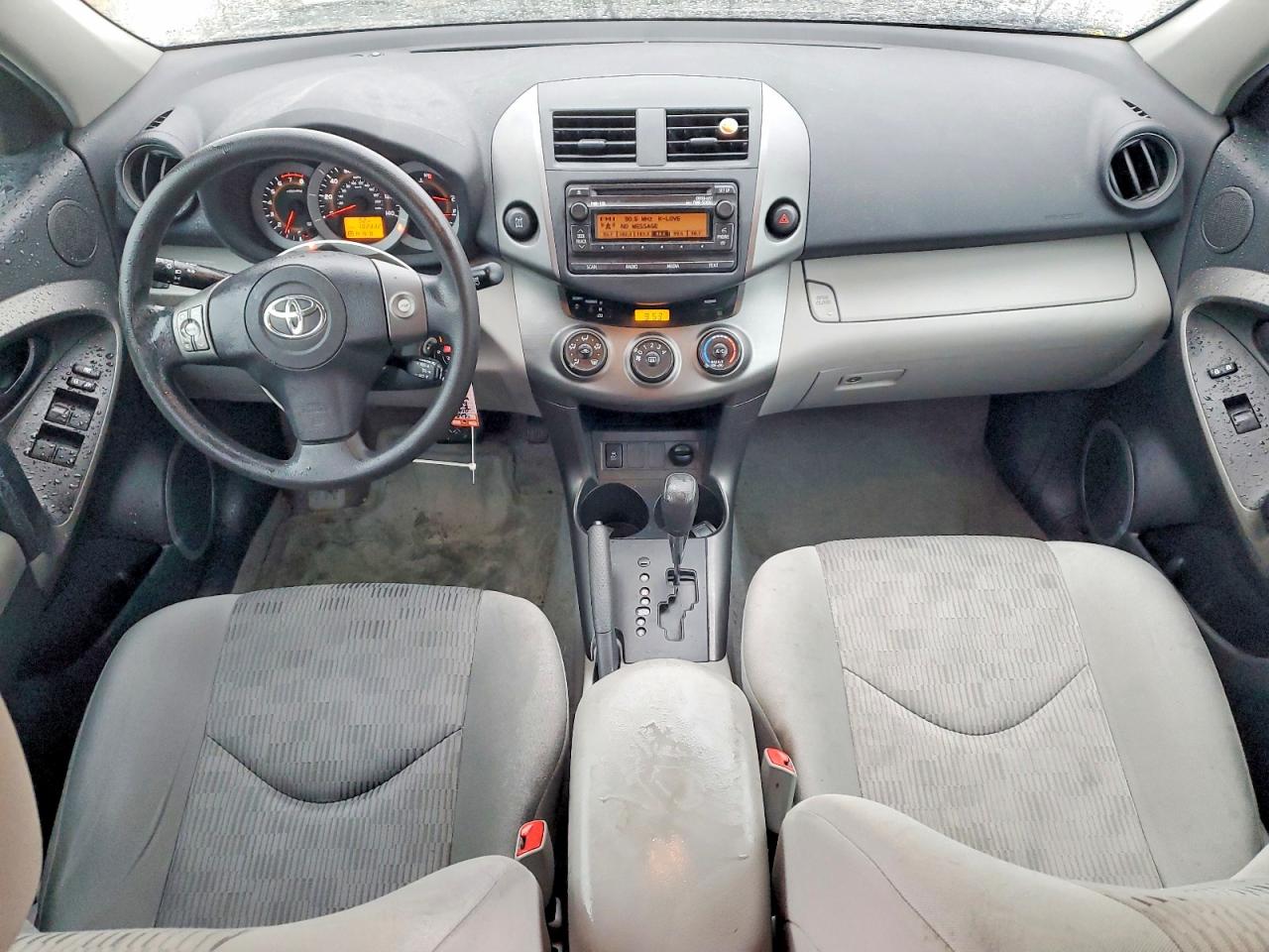 2012 TOYOTA RAV4 photo 8