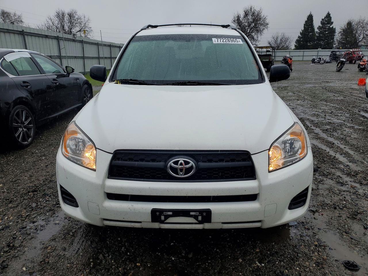 2012 TOYOTA RAV4 photo 5