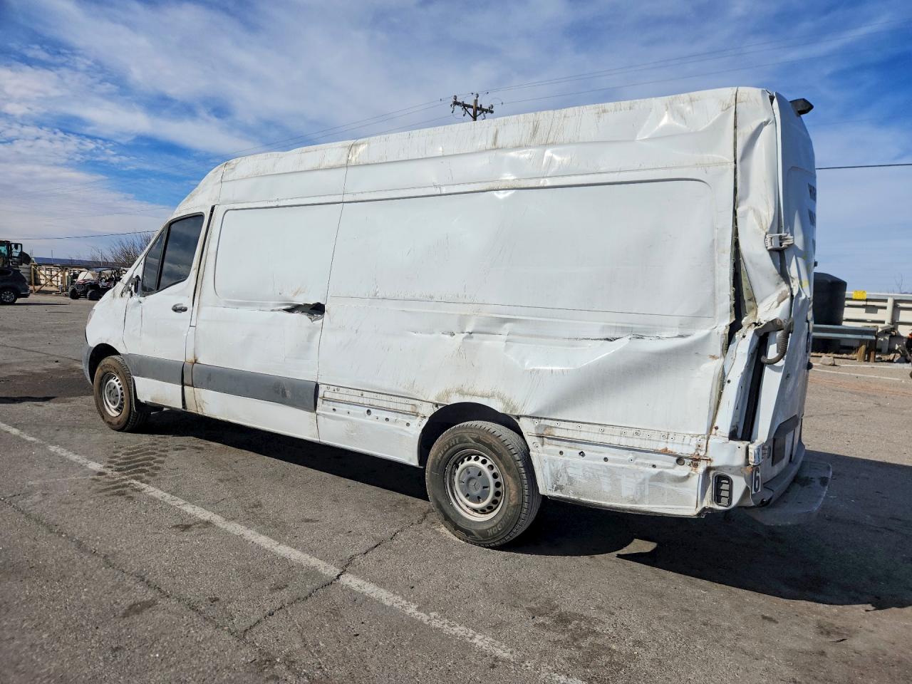 2019 MERCEDES BENZ SPRINTER 2500 DELIVERY VAN photo 3