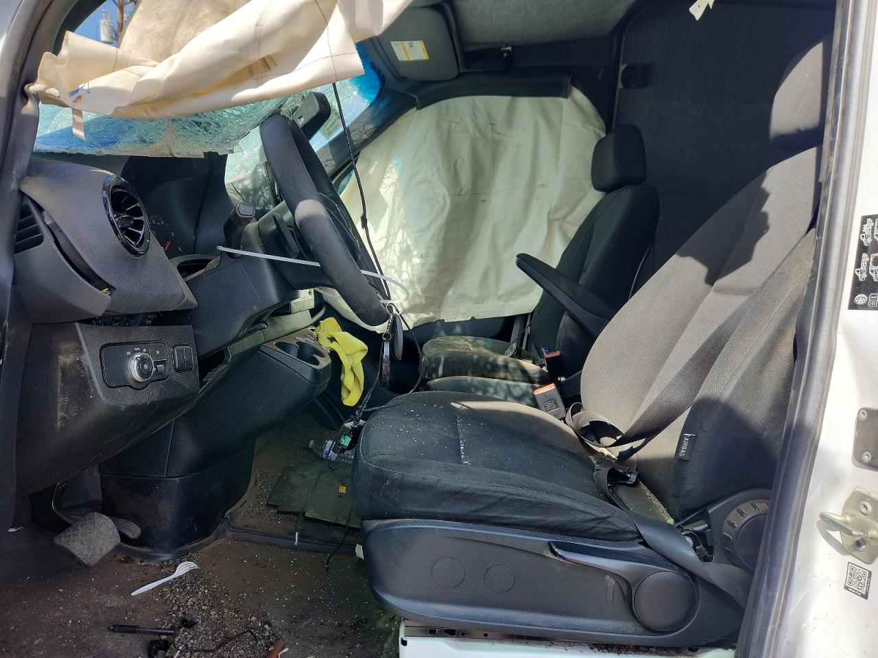 2019 MERCEDES BENZ SPRINTER 2500 DELIVERY VAN photo 13